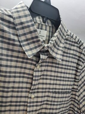 Mutual Weave Men’s Plaid Button-Down Shirt in Cream and Gray. Sz XL
